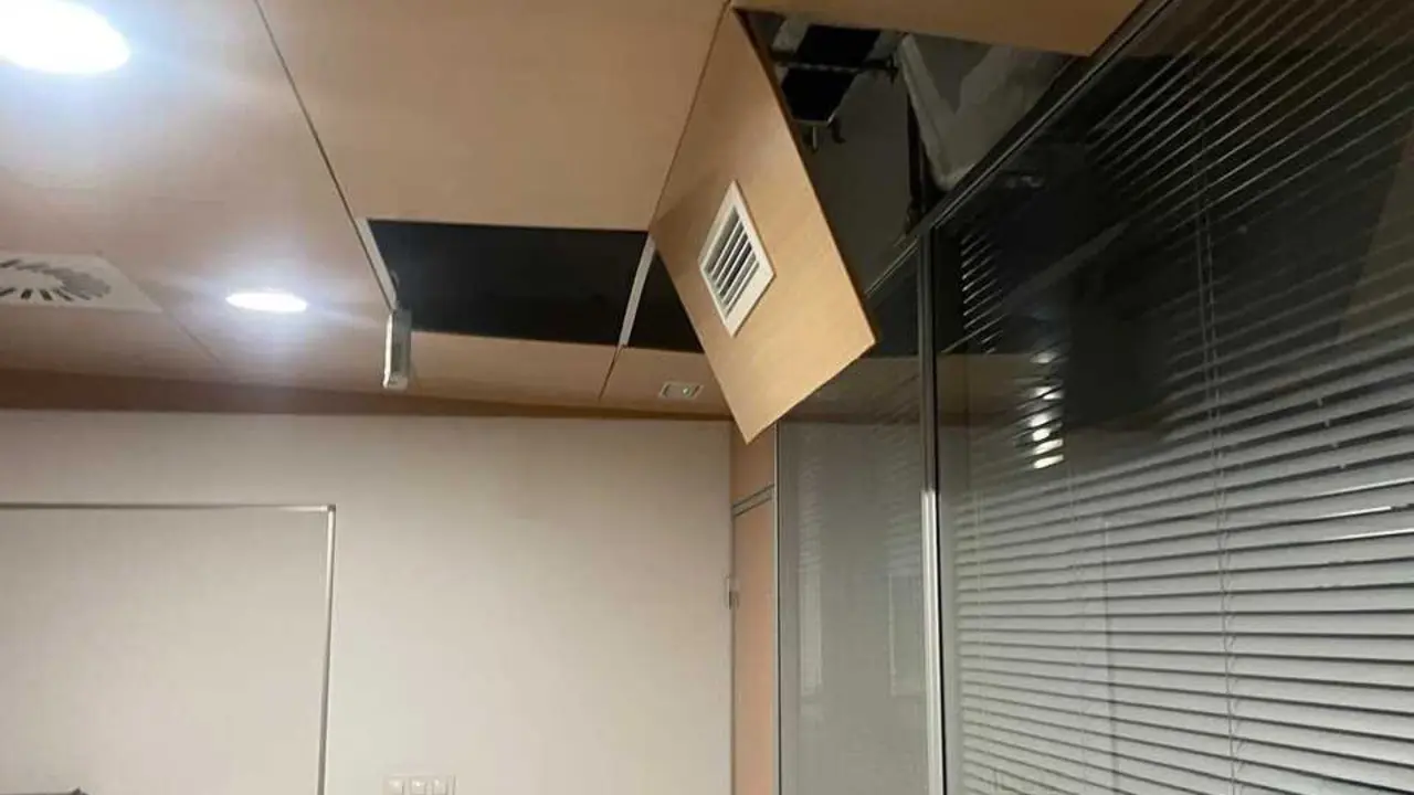 Imagen de los da&ntilde;os ocasionados por el terremoto de magnitud 5 en las sedes judiciales de la provincia de Granada.