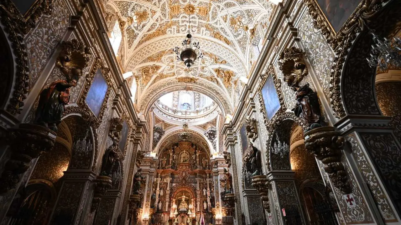 Archivo - Bas&iacute;lica de Nuestra Se&ntilde;ora de las Angustias (imagen de archivo). 