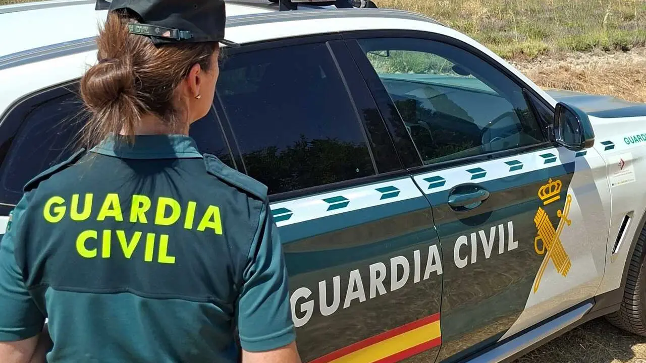 Una agente de la Guardia Civil en imagen de archivo. 