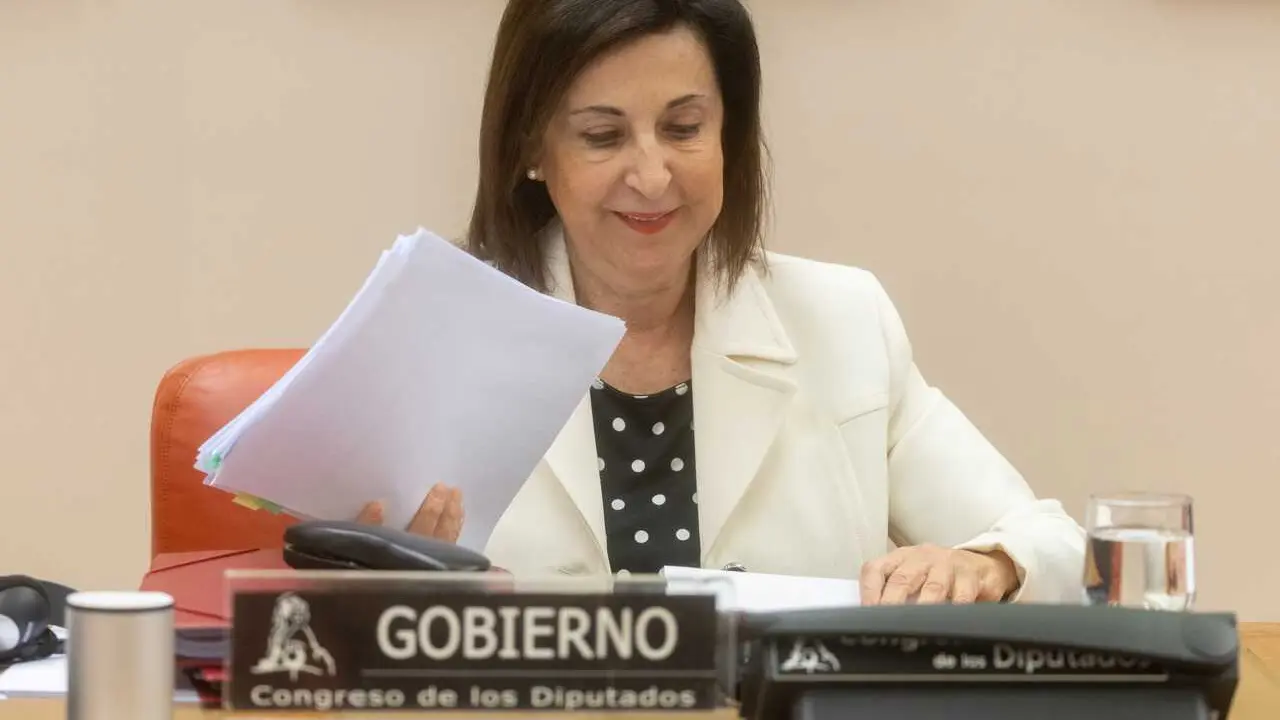 Archivo - La ministra de Defensa, Margarita Robles, comparece en la Comisi&oacute;n de Defensa, en el Congreso, a 20 de noviembre de 2024, en Madrid (Espa&ntilde;a). 