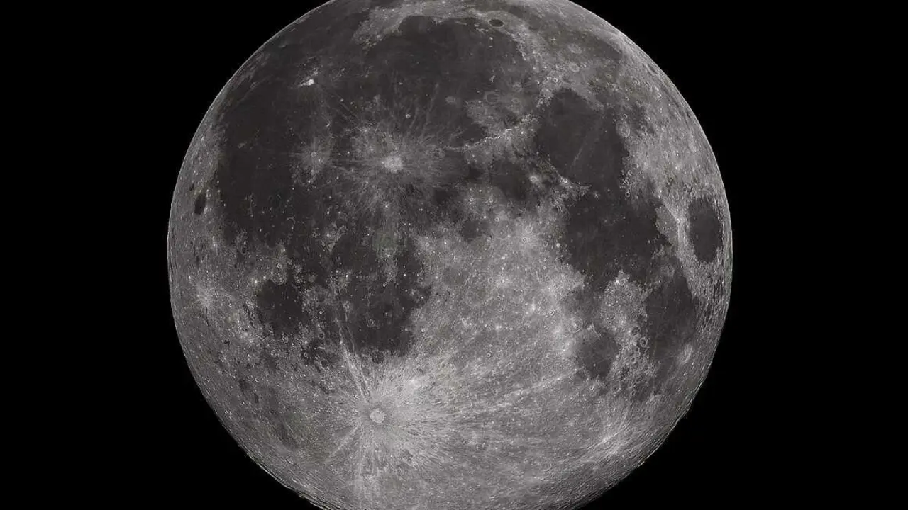 Archivo - Un experimento de la NASA muestra que el viento solar puede hacer agua en la Luna
