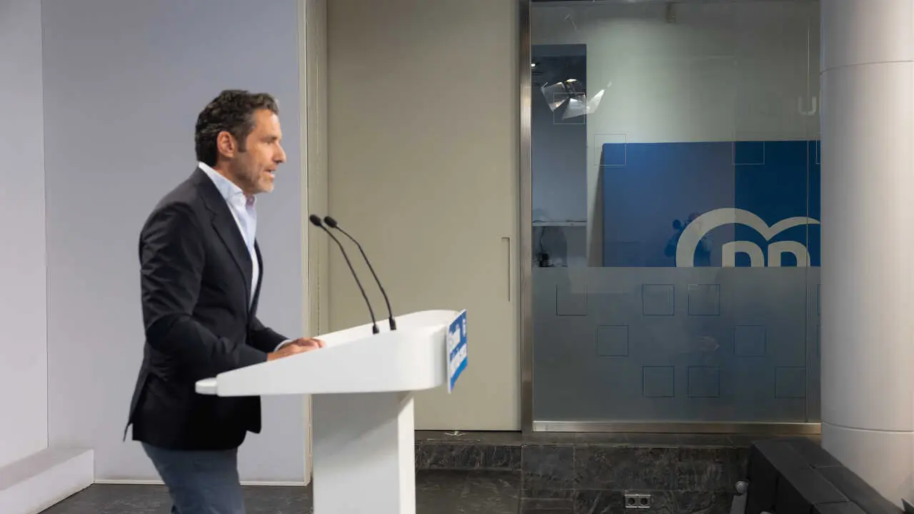 El portavoz nacional del Partido Popular, Borja S&eacute;mper, durante la rueda de prensa posterior al Comit&eacute; de Direcci&oacute;n del PP, a 24 de agosto de 2026, en Madrid (Espa&ntilde;a).
