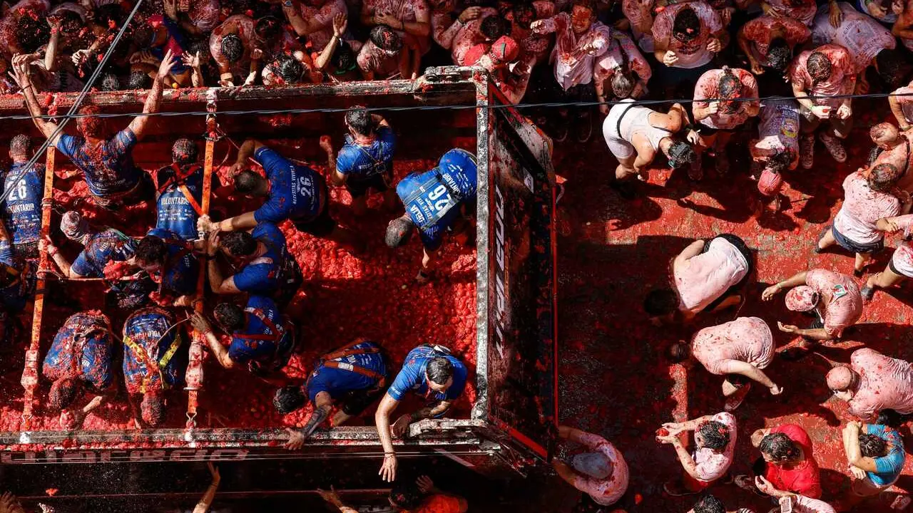 ROBER SOLSONA&hellip;..20260826&hellip;..VALENCIA&hellip;TOMATINA.