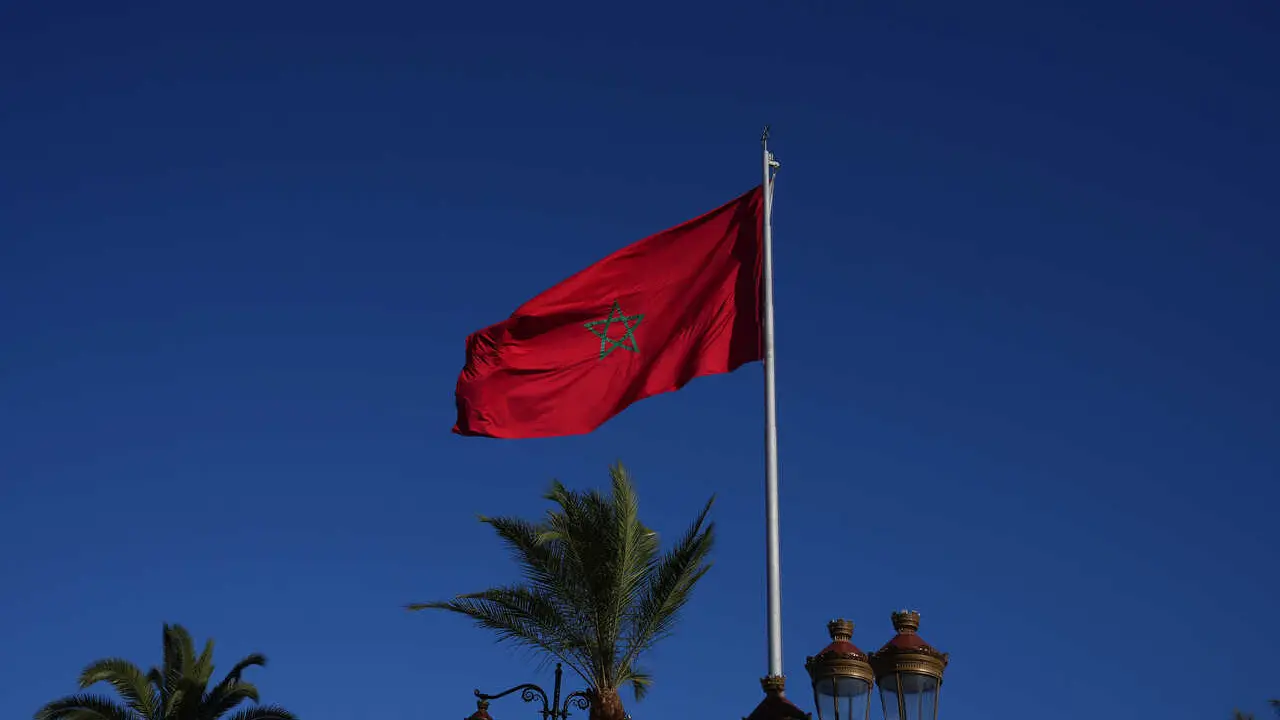 Archivo - Imagen de archivo de la bandera de Marruecos.