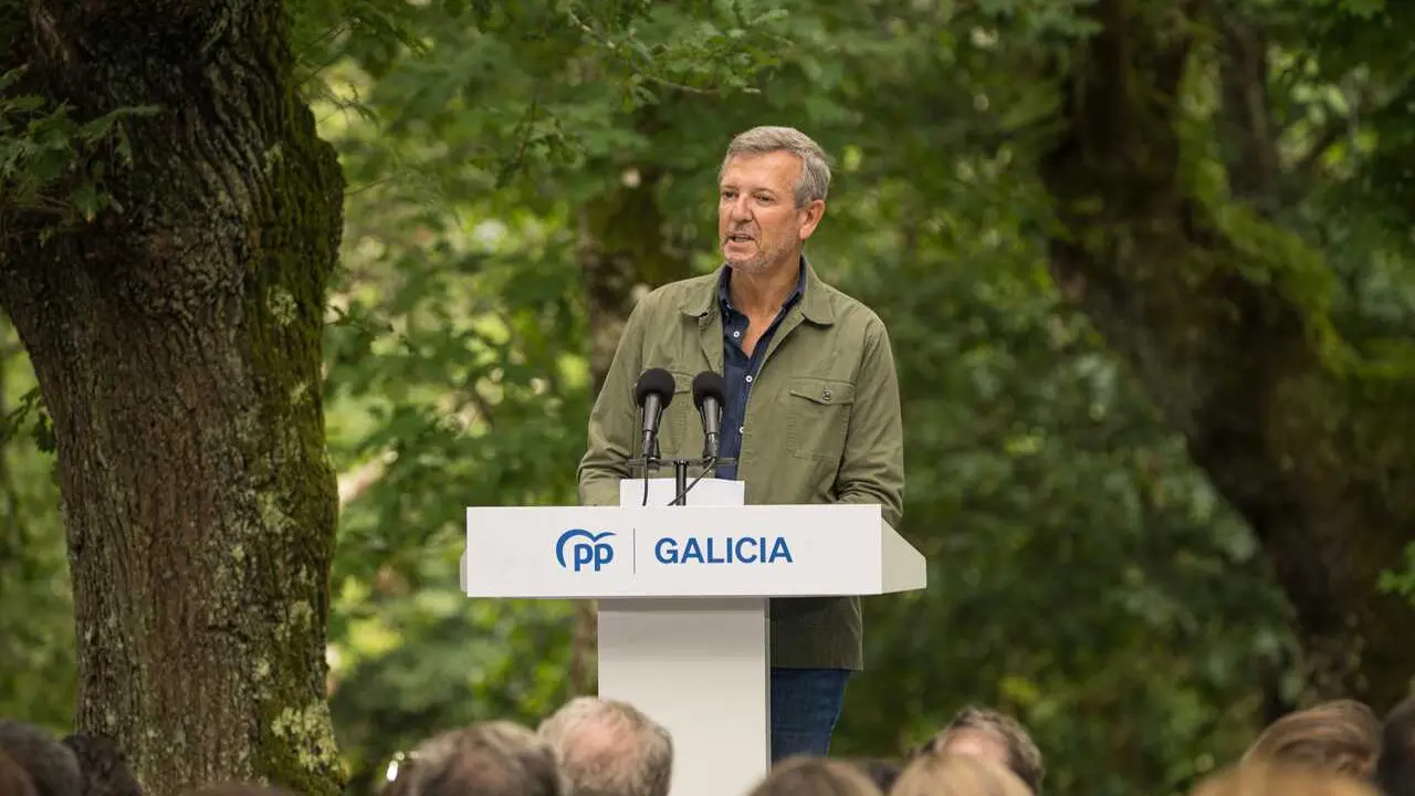El presidente del PPdeG, Alfonso Rueda, durante el acto de apertura del curso pol&iacute;tico del PP, a 29 de agosto de 2026, en Cerdedo-Cotobade, Pontevedra, Galicia (Espa&ntilde;a).