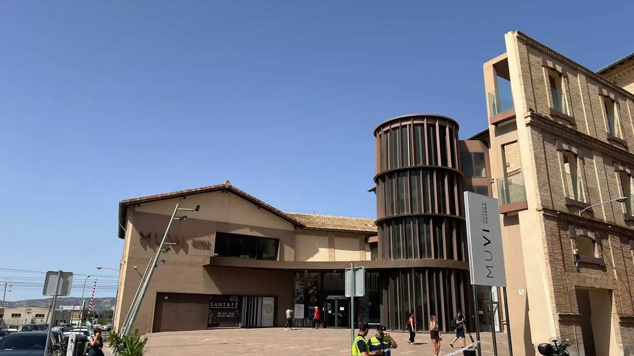 Imagen del Museo de Villena acordonado tras el robo del Tesoro