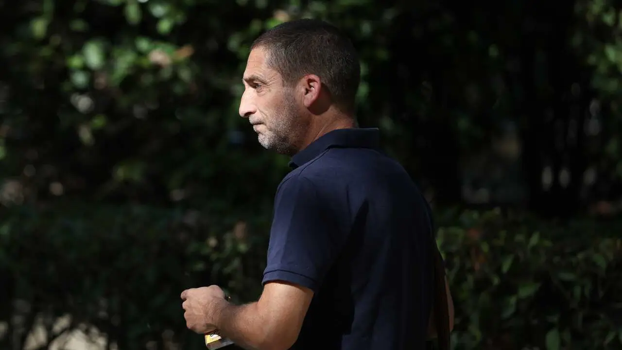 El ex ch&oacute;fer de Pedro S&aacute;nchez, Cristian Corvillo, a su llegada a la Audiencia Nacional, a 3 de septiembre de 2026, en Madrid (Espa&ntilde;a). 