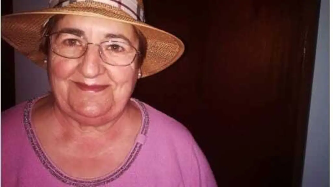 Mar&iacute;a Gonz&aacute;lez Camu&ntilde;as, mujer desaparecida en Ponferrada para cuya localizaci&oacute;n la Polic&iacute;a Nacional ha solicitado colaboraci&oacute;n ciudadana.