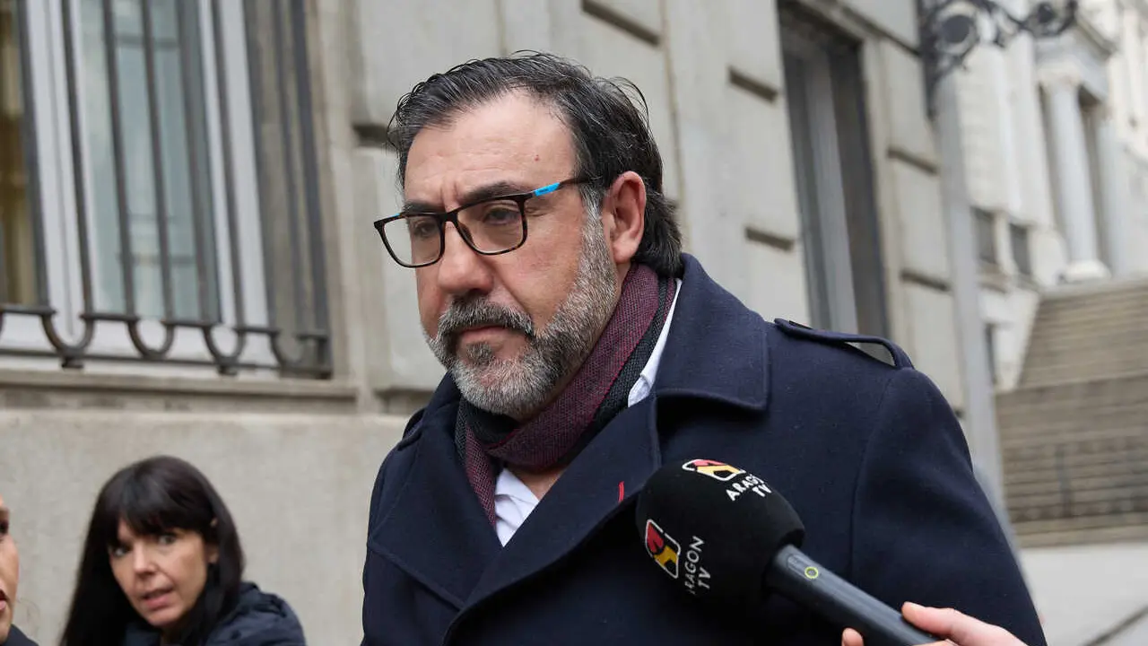 Archivo - El hermano de Koldo Garc&iacute;a, Joseba Garc&iacute;a, a su salida de declarar al Tribunal Supremo, a 4 de marzo de 2025, en Madrid (Espa&ntilde;a). 