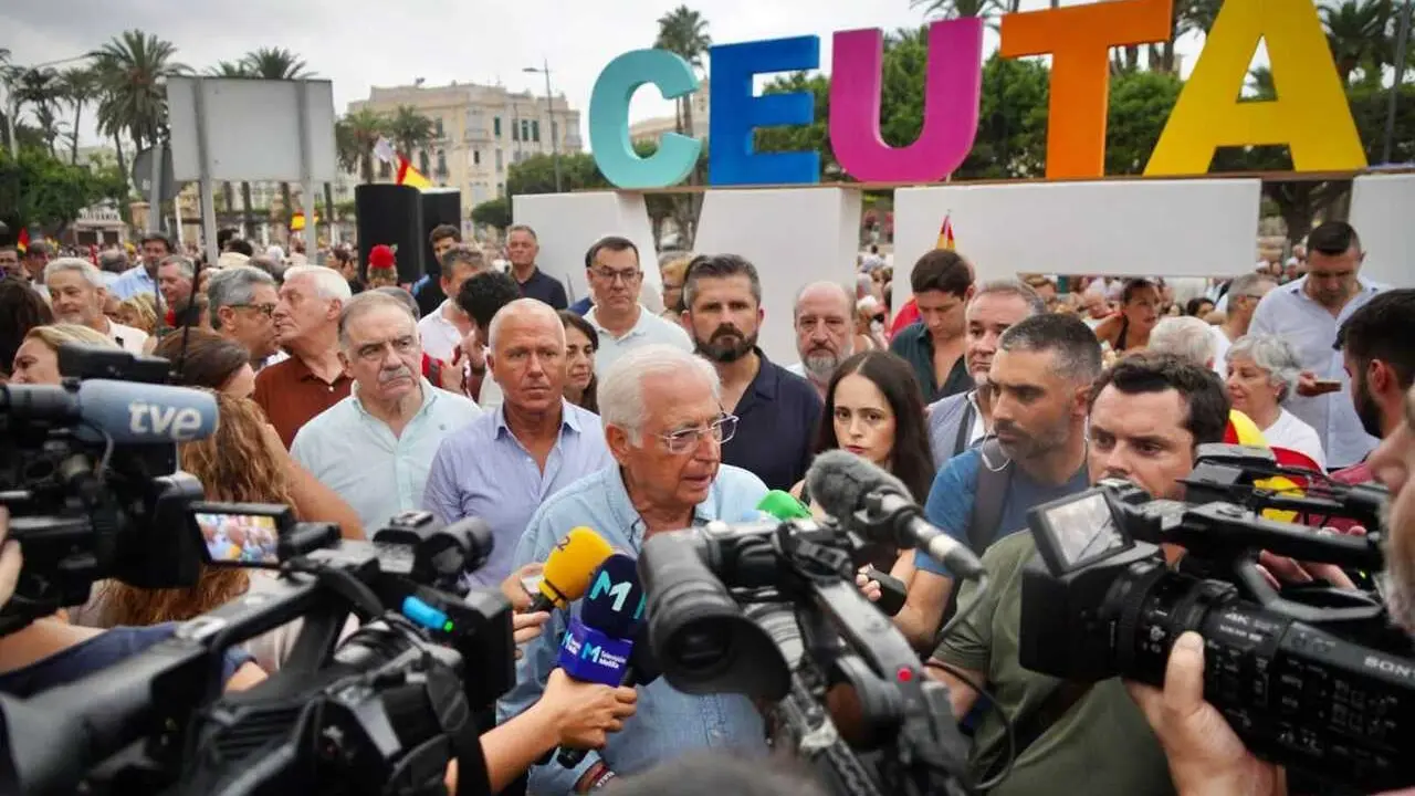Imagen del presidente de la Ciudad Aut&oacute;noma de Melilla, Juan Jos&eacute; Imbroda, en una declaraci&oacute;n a los medios.