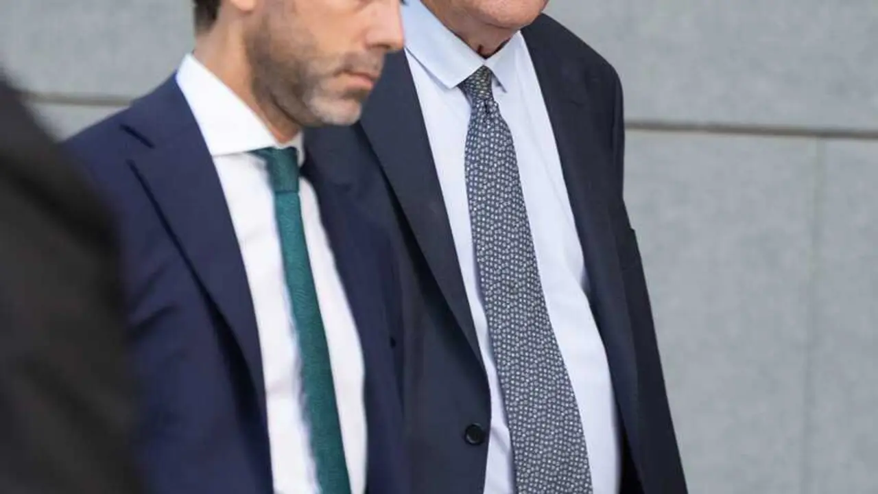El presidente de Plus Ultra, Julio Mart&iacute;nez Sola, a su llegada a la Audiencia Nacional, a 7 de septiembre de 2026, en Madrid (Espa&ntilde;a). El juez de la Audiencia Nacional Jos&eacute; Luis Calama, que investiga el 'caso Plus Ultra', ha citado a declarar como investi