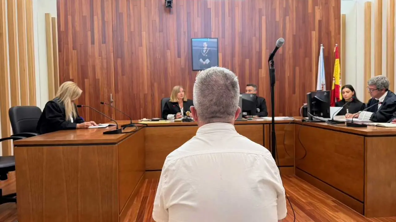 Imagen del condenado durante el juicio.