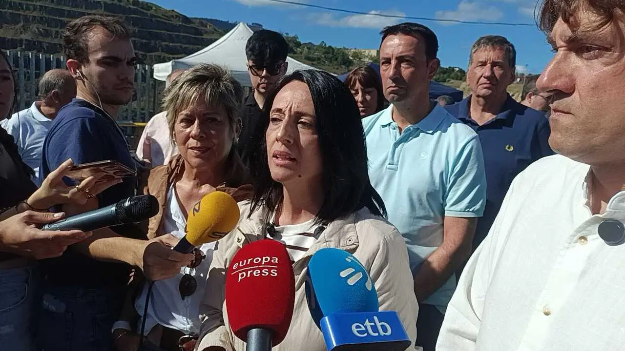 La secretaria de Organizaci&oacute;n del PSOE, Rebeca Torr&oacute;, en la Burdin Jaia de Abanto Zierbena (Bizkaia)