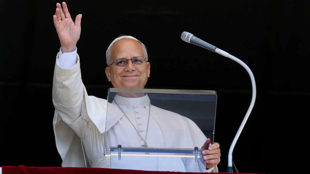 Archivo - El Papa Le&oacute;n XIV durante el rezo del &Aacute;ngelus del 5 de julio de 2026.