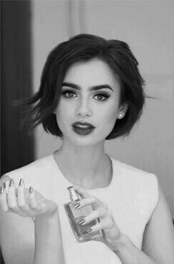 Lilly Collins. Rostro en forma de corazón. Pinterest