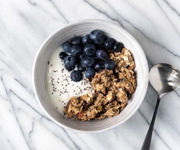 Bowl con avena y fruta. Pinterest.