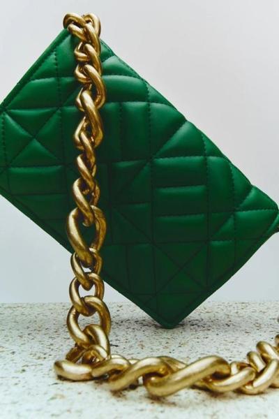 Bolso plaga verde Zara. Pinterest