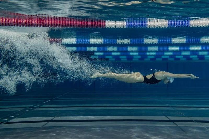 La nadadora Yusra Mardini entrenando en la piscina - Facebook - Yusra Mardini