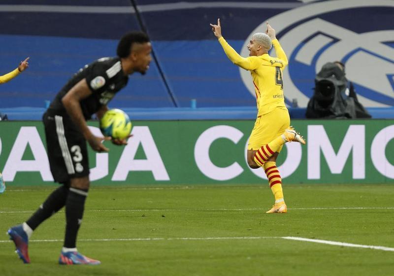 Celebración del segundo gol de Araujo