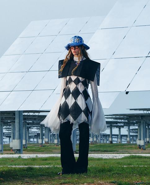 Palomo-Nuevo-Dia-2021-paris-fashion-week-06