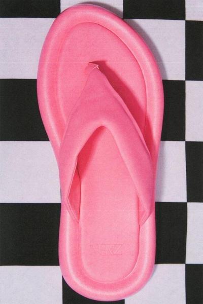 Sandalia flatform. Zara