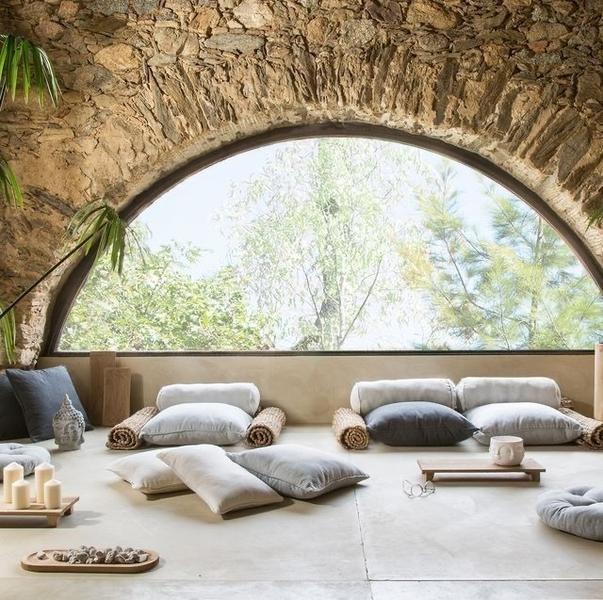 AFB686A2-554B-4499-911C-3F714656663B